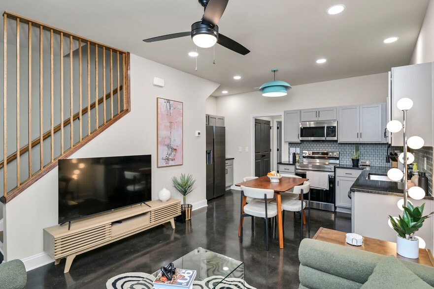 More Photos Of 816 Shull St, West Columbia Apartments For Sale