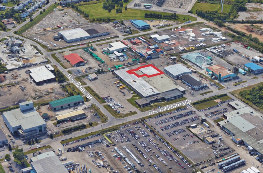 More Photos Of 1265-1325 Rue Industrielle, La Prairie Warehouse For Lease