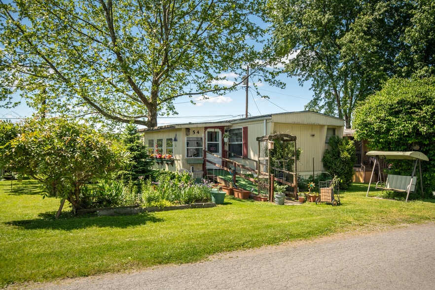 More Photos Of 3472 Sharon Rd, West Middlesex Manufactured Housing Mobile Home Park For Sale