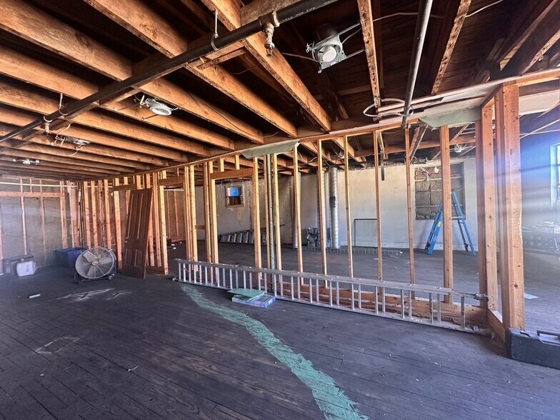 More Photos Of 1484 Washington St, Clarkesville General Retail For Sale