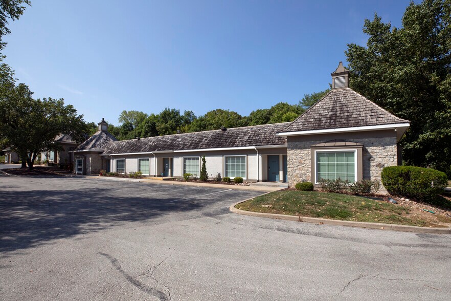 More Photos Of 400 E Bannister Rd, Kansas City Unknown For Lease