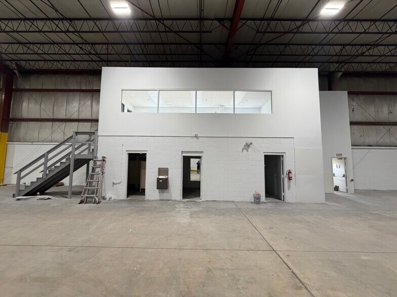 More Photos Of 3030 Kutztown Rd, Reading Warehouse For Lease