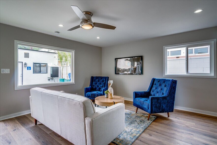 More Photos Of 323-325 Culver Blvd, Playa Del Rey Storefront Retail Residential For Sale