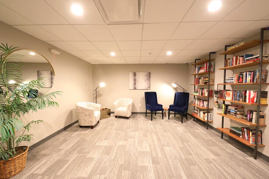 More Photos Of 65 E Elizabeth Ave, Bethlehem Medical For Lease