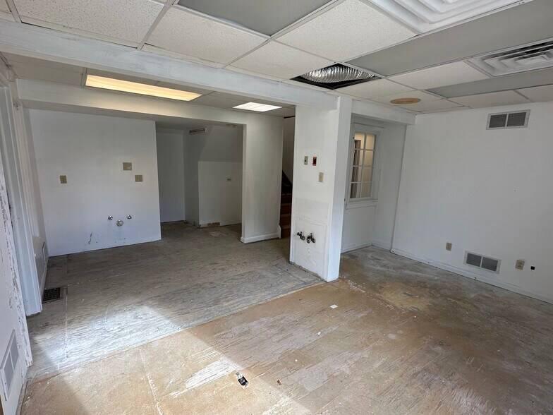 More Photos Of 25 S Main St, Pittsford General Retail For Sale