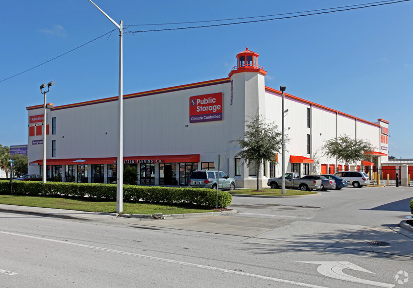 Primary Photo Of 653 Maguire Blvd, Orlando Self Storage For Lease