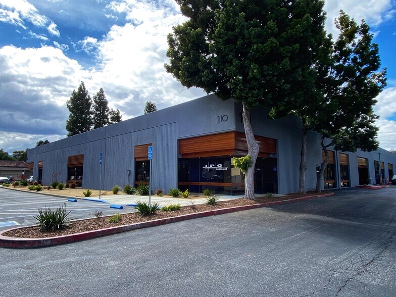 More Photos Of 110 Pioneer Way, Mountain View Research And Development For Lease