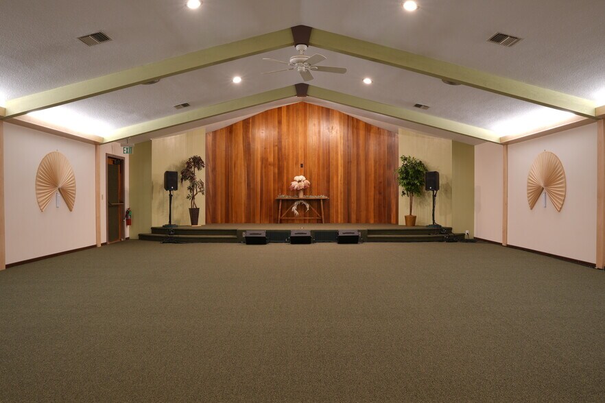 More Photos Of 1345 W 16th Ave, Eugene Religious Facility For Sale