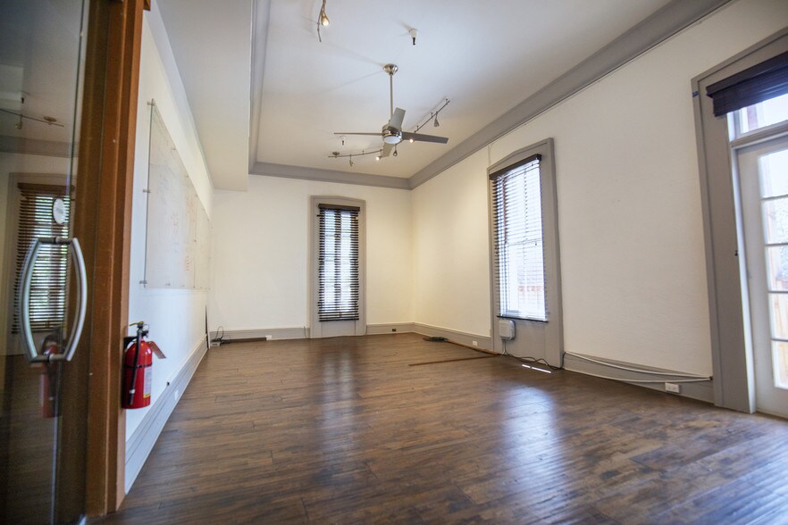 More Photos Of 112-114 J St, Sacramento Storefront Retail Office For Sale