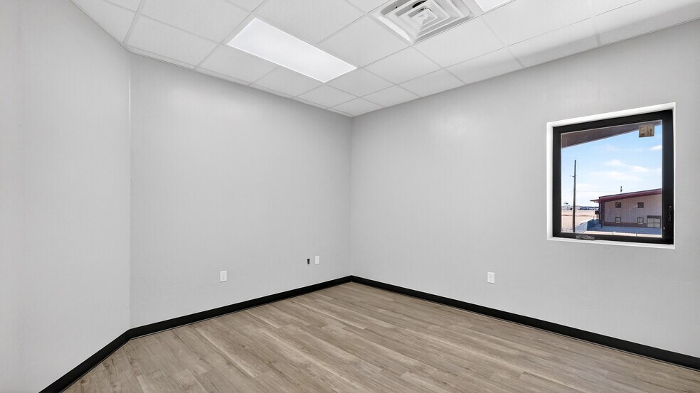 More Photos Of 16510 W Basin St, Odessa Warehouse For Sale