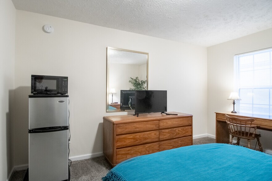 More Photos Of 1238 Sloan St, Murfreesboro Apartments For Sale