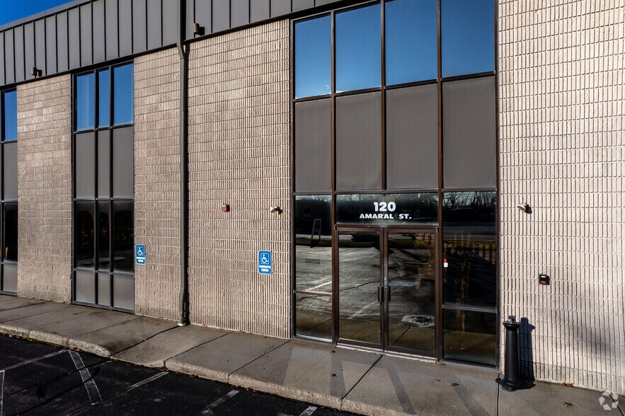 More Photos Of 120 Amaral St, East Providence Office For Lease