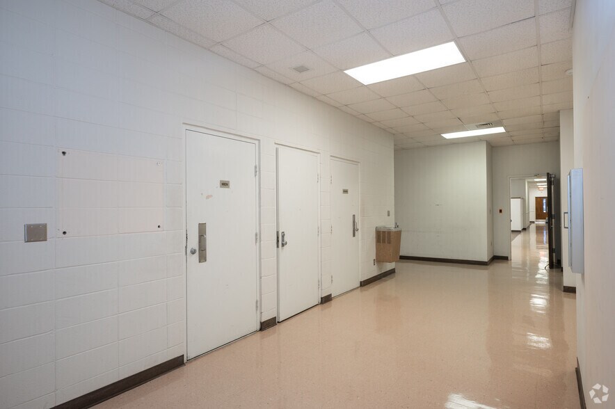 More Photos Of 3200 W Meighan Blvd, Gadsden Medical For Lease