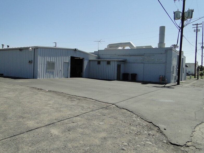 More Photos Of 1012 N 9th Ave, Walla Walla Manufacturing For Sale