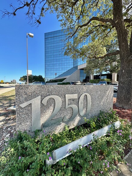 Primary Photo Of 1250 NE Loop 410, San Antonio Office For Lease