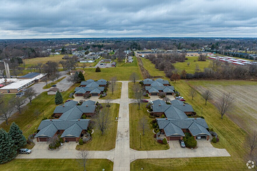 More Photos Of 1565 N Hickory Rd, Owosso Apartments For Sale