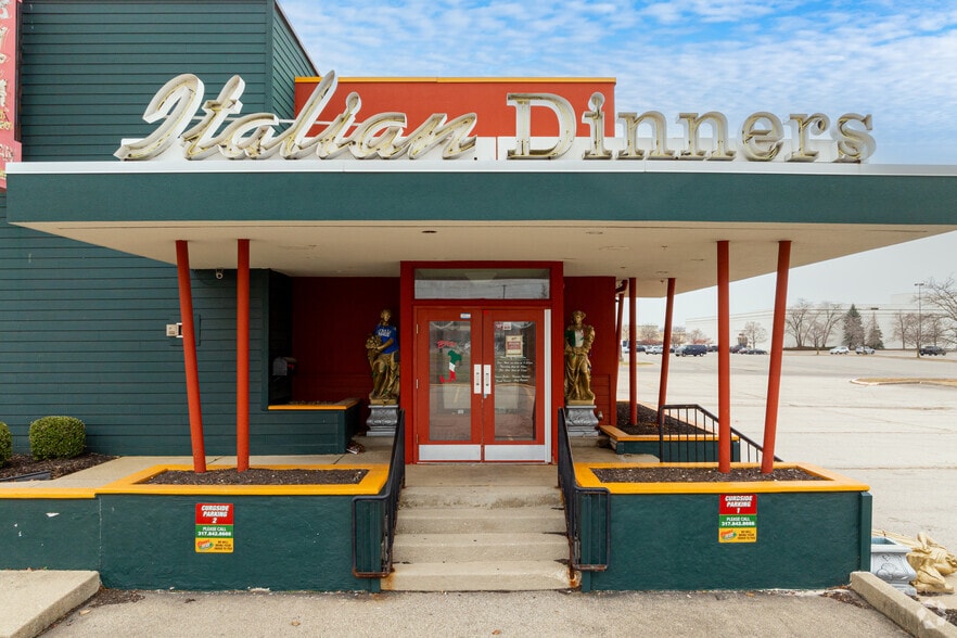 More Photos Of 6045 E 86th St, Indianapolis Restaurant For Lease