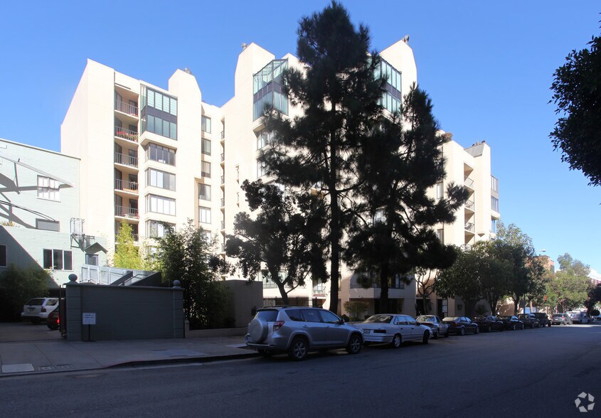 More Photos Of 150-156 Lombard St, San Francisco Apartments For Lease
