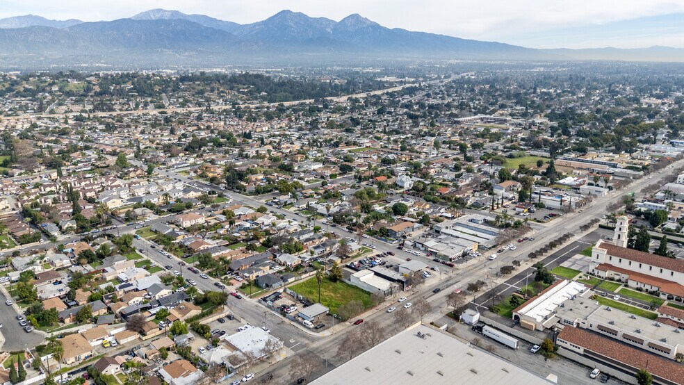 More Photos Of 1241 W Holt Ave, Pomona Storefront Retail Office For Lease
