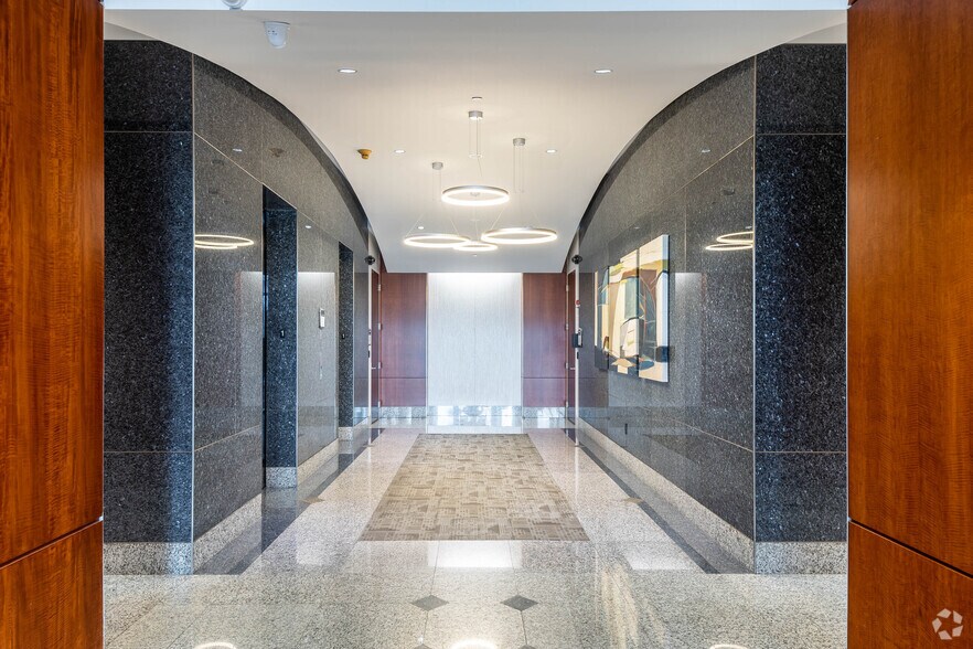 More Photos Of 3250 W Commercial Blvd, Fort Lauderdale Office For Lease