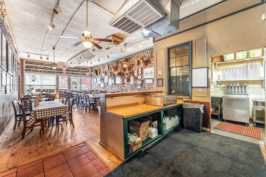 More Photos Of 316 W Dickson St, Fayetteville Restaurant For Sale