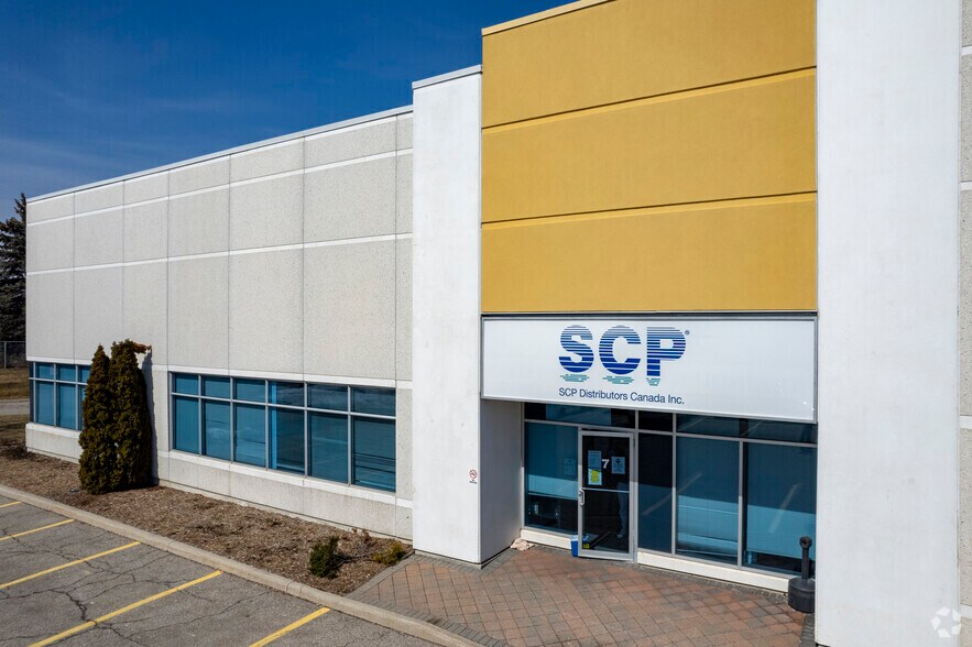 More Photos Of 4170 Sladeview Cres, Mississauga Warehouse For Lease