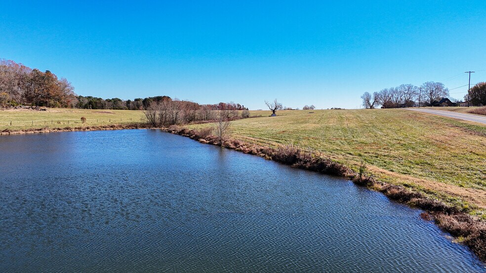 More Photos Of 6605 Phillippi Rd, Liberty Land For Sale