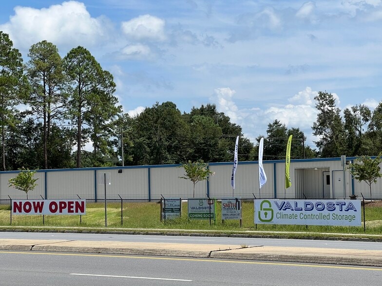 More Photos Of 4296 Bemiss Rd, Valdosta Self Storage For Sale