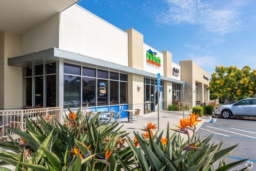 More Photos Of 9254 Scranton Rd, San Diego Freestanding For Sale