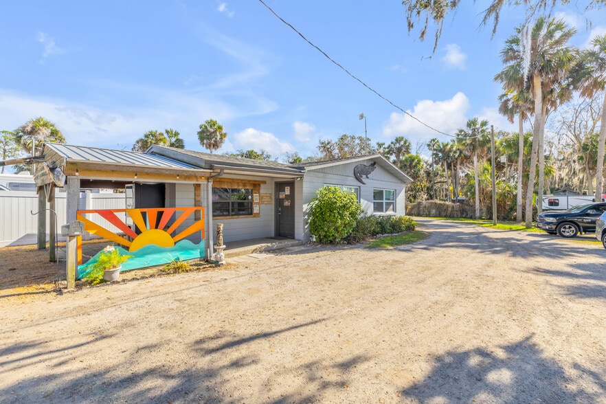 More Photos Of 1600 Lake George Rd, Seville Marina For Sale