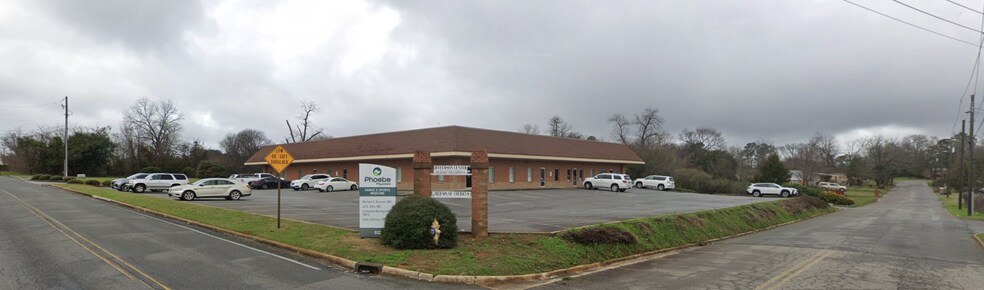 More Photos Of 922 E Jefferson St, Americus Medical For Lease