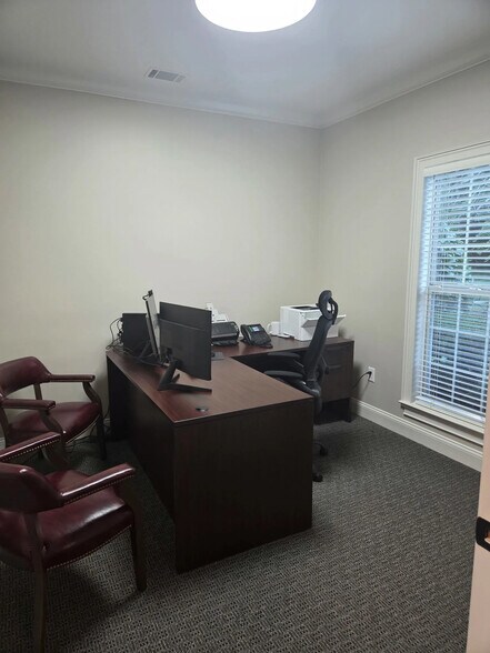 More Photos Of 375 Gaines School Rd, Athens Office For Lease