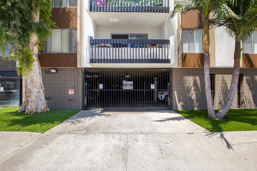 More Photos Of 14031 Cerise Ave, Hawthorne Apartments For Sale