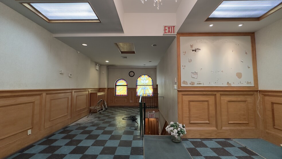 More Photos Of 262 Malcolm X Blvd, New York Storefront Retail Residential For Sale