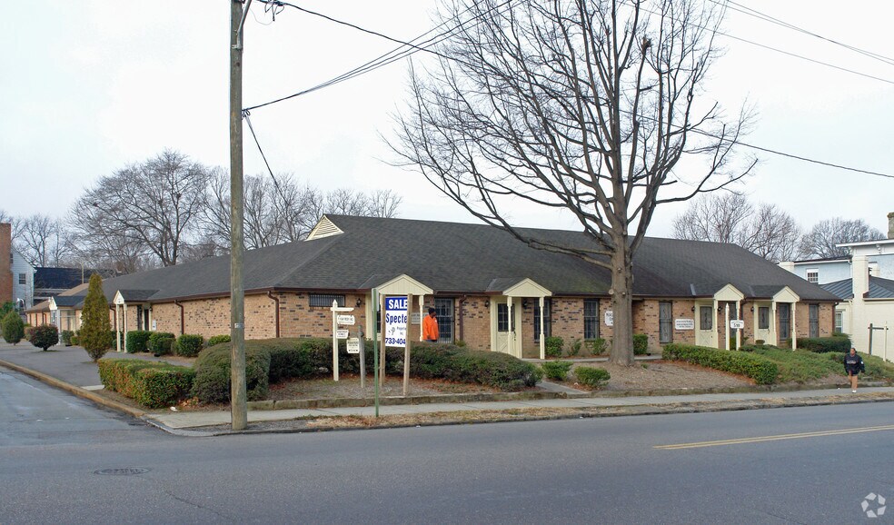 More Photos Of 510 S Sycamore St, Petersburg Medical For Lease
