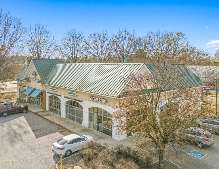 More Photos Of 11420-11422 W Huguenot Rd, Midlothian Freestanding For Sale