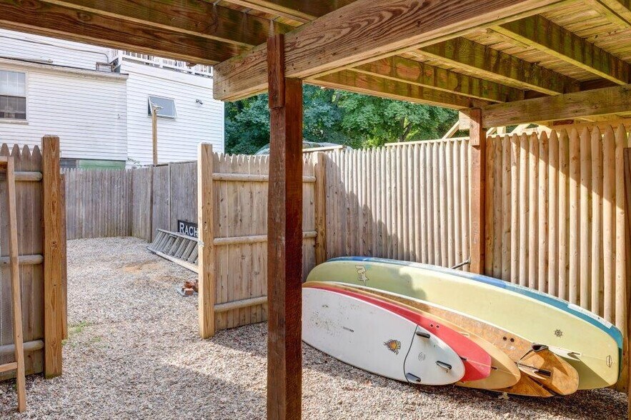 More Photos Of 313 Main St, Wellfleet Storefront Retail Residential For Sale