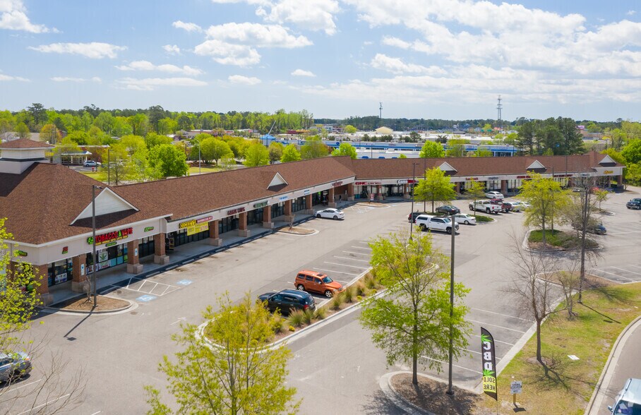 Primary Photo Of 5120 S College Rd, Wilmington Freestanding For Lease