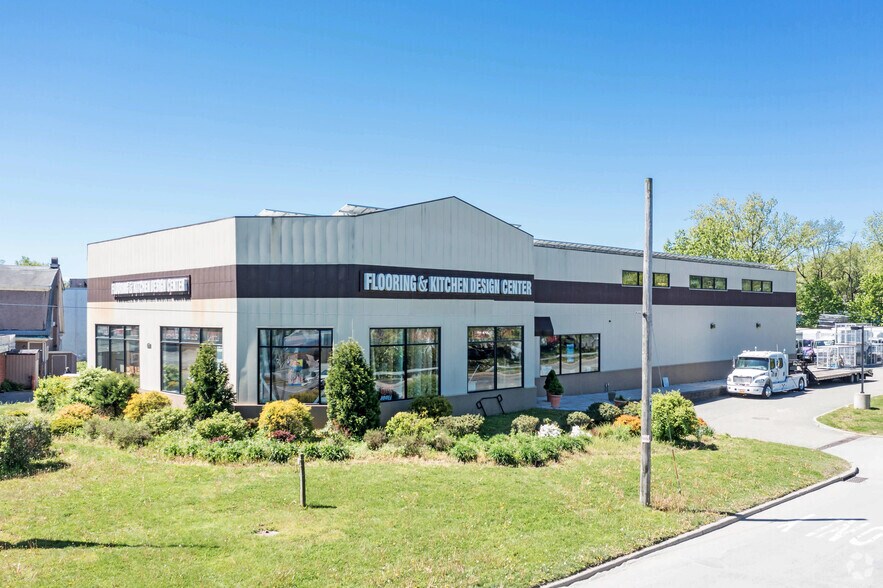 Primary Photo Of 267 Saw Mill River Rd, Elmsford Freestanding For Sale