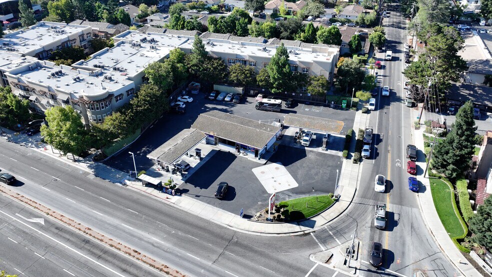 More Photos Of 4350 El Camino Real, Los Altos Service Station For Sale