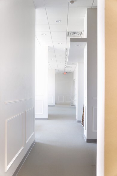 More Photos Of 13601 Preston Rd, Dallas Office For Sale