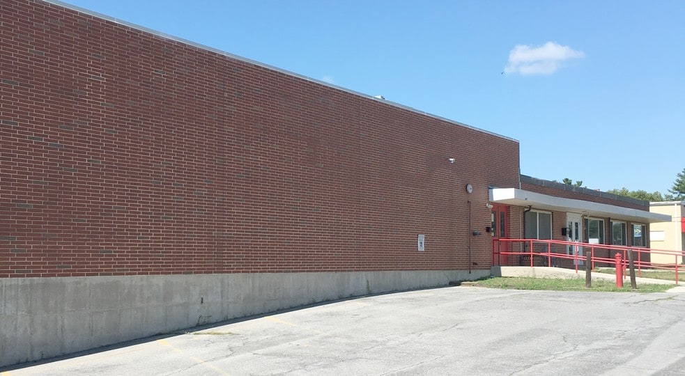 More Photos Of 469 E North St, Carlisle Industrial For Sale