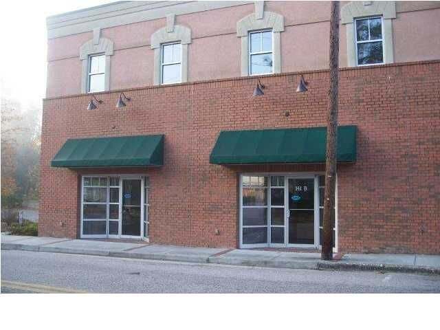 More Photos Of 141 N Main St, Summerville Storefront Retail Office For Lease