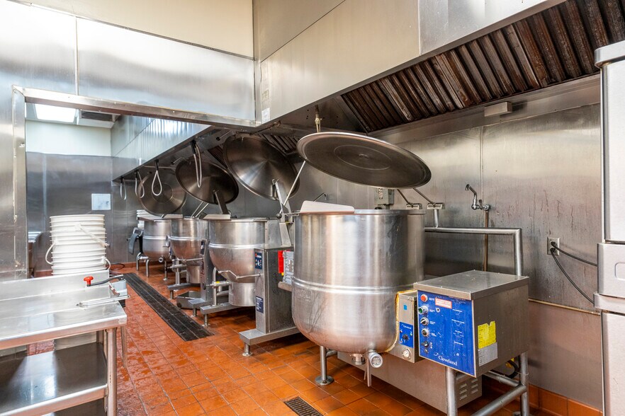 More Photos Of 429 S Palm Ave, Alhambra Food Processing For Sale