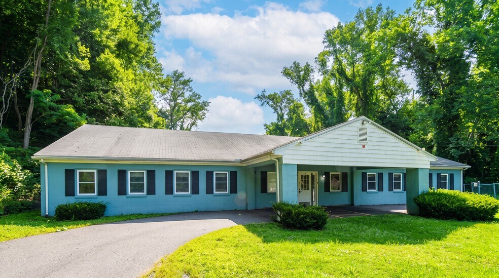 Primary Photo Of 194 House St, Glastonbury Daycare Center For Sale