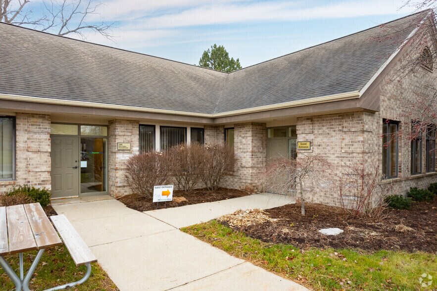 More Photos Of 2364 Woodlake Dr, Okemos Office For Lease
