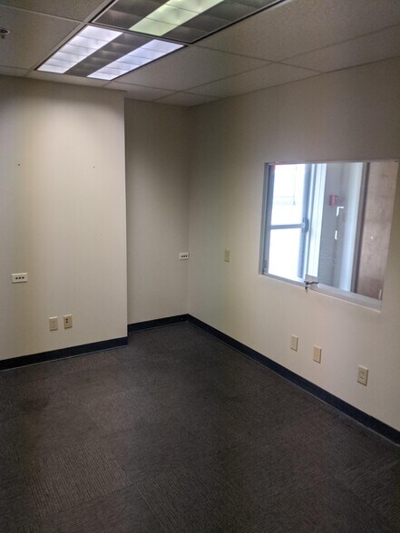 More Photos Of 780 W Park Ave, Mansfield Medical For Lease