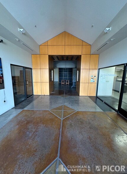 More Photos Of 451 N Bonita Ave, Tucson Warehouse For Sale