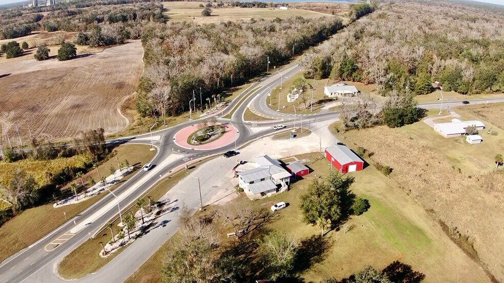 More Photos Of 15738 Ponce De Leon Blvd, Brooksville General Retail For Sale