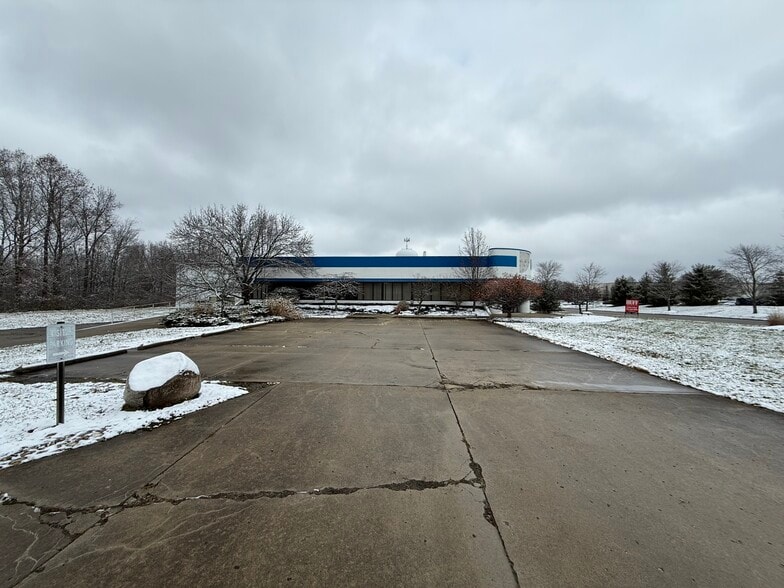 More Photos Of 143 Commerce Blvd, Loveland Warehouse For Sale